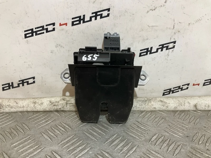 Замок багажника Ford Focus 8M51R442A66DA 3 2.0