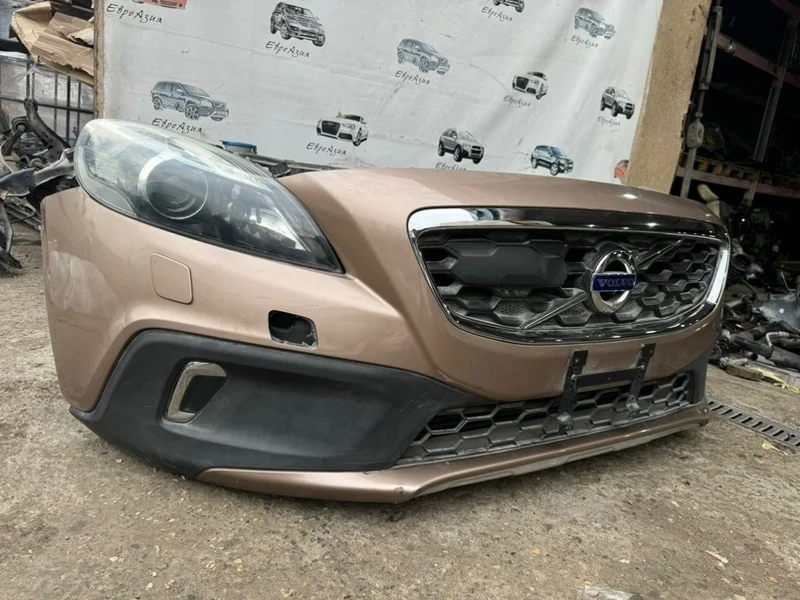 Ноускат передняя часть в сборе Volvo V40 Cross Country 31353310