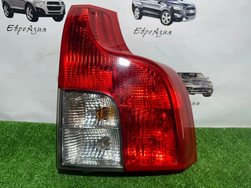 Фонарь Volvo Xc90 2009 30678990 РЕСТАЙЛИНГ, правый