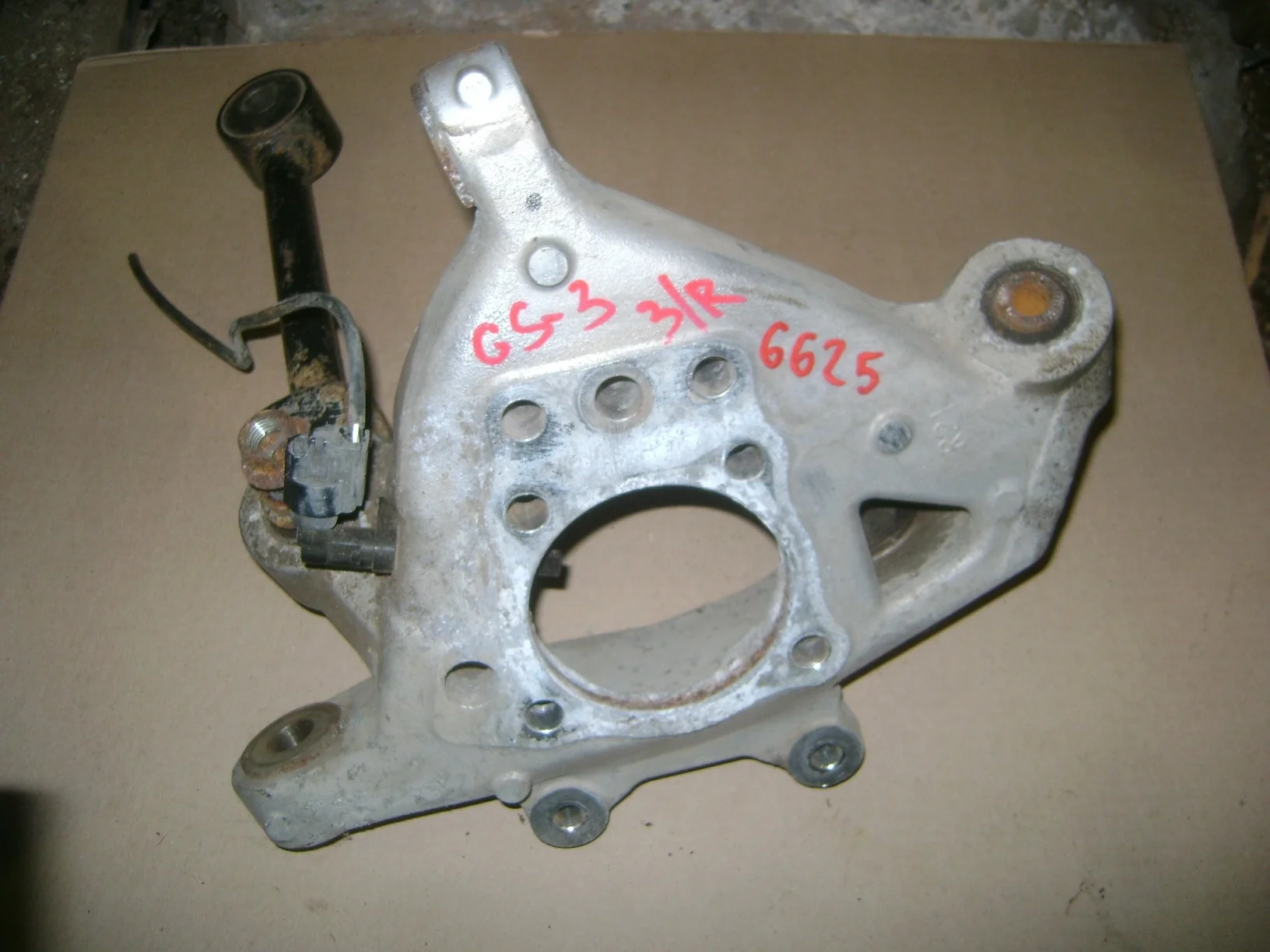 кулак поворотный Lexus GS 300/350/430/450h (S190) 2005-2011