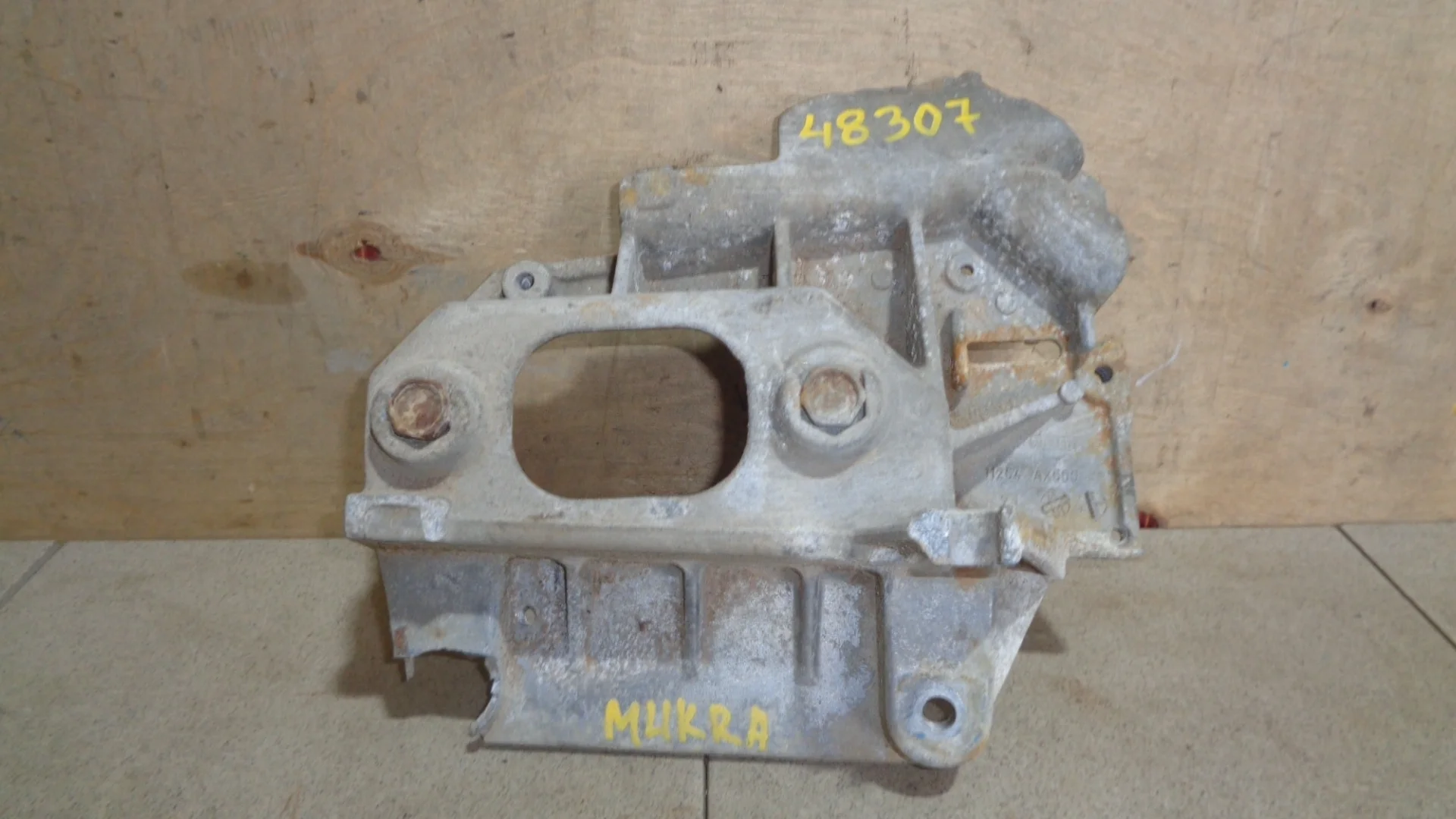 кронштейн опоры кпп Nissan Micra (K12) 2002-2010