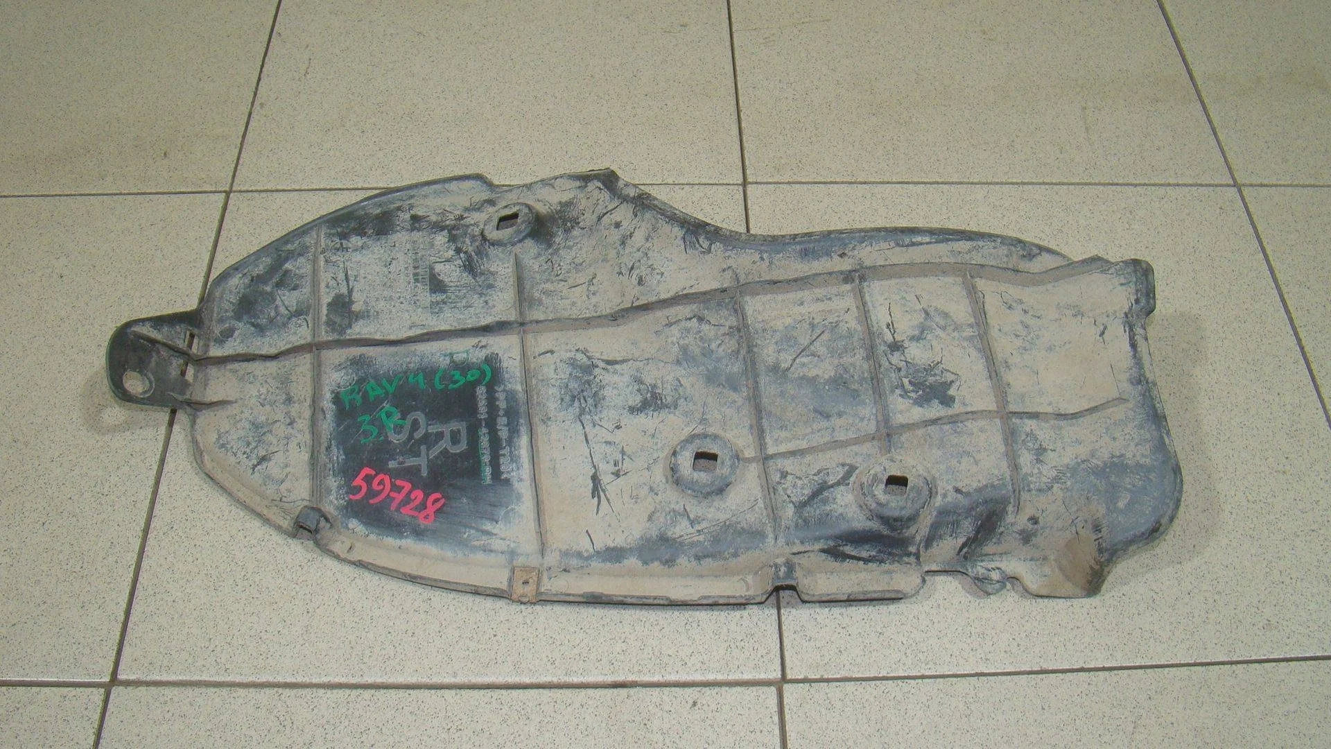 Пыльник (кузов наружные) Toyota RAV4 (XA30) 2005-2012