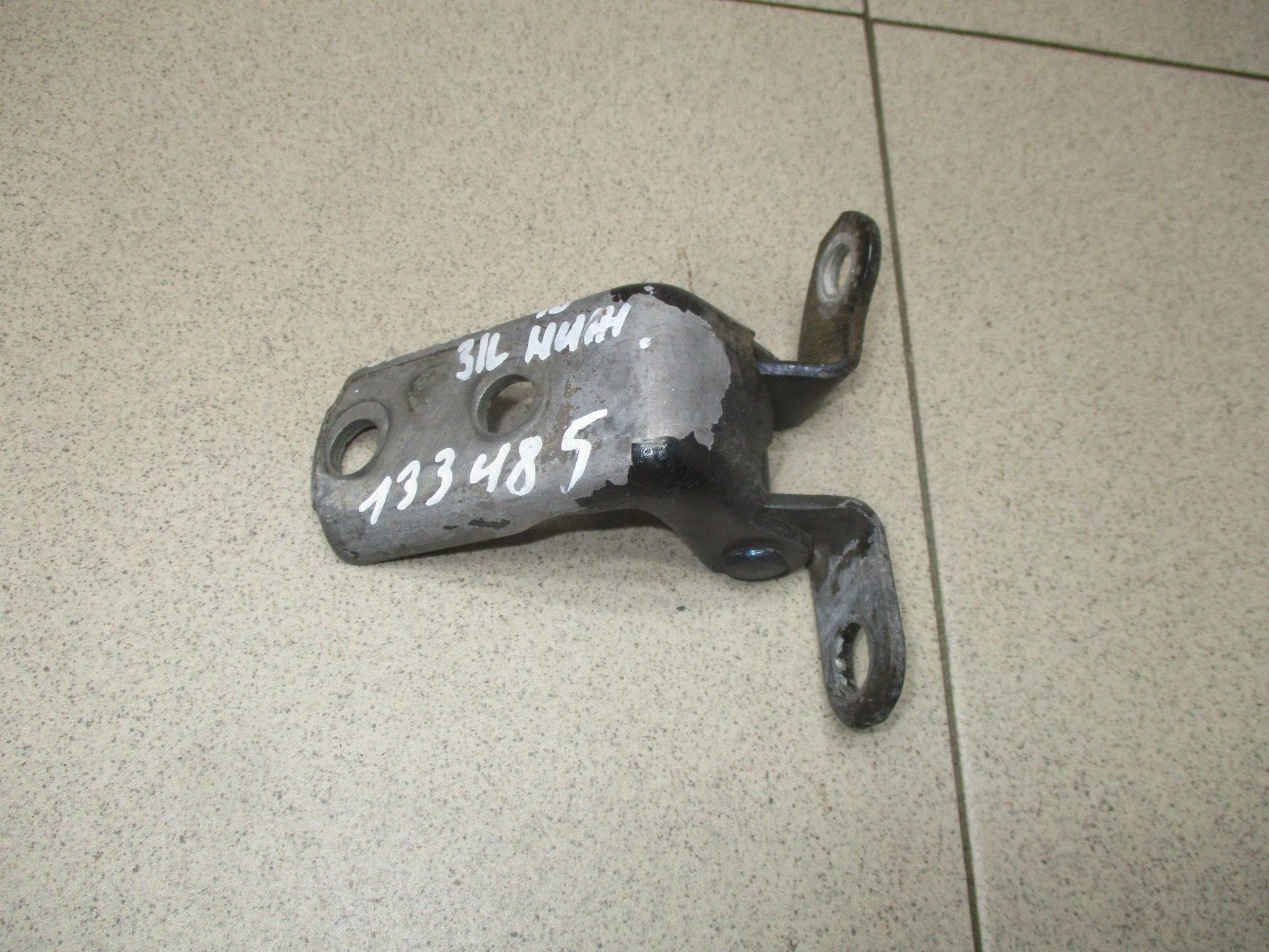 петля двери Toyota Camry XV40 2006-2011