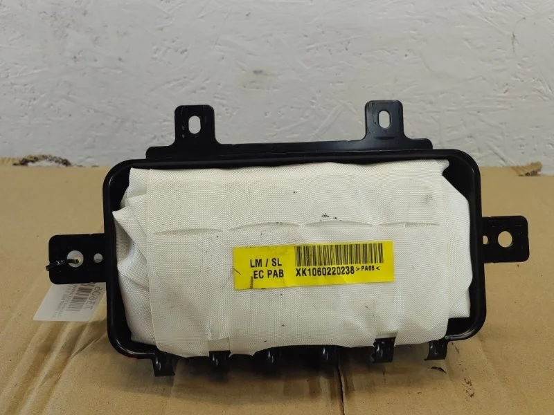 Подушка SRS ( Airbag ) пассажира Kia Sportage 2011 845303U000 1.6 I