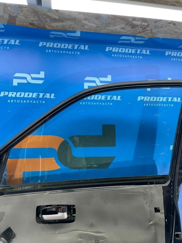 Стекло двери переднее правое Suzuki Grand Vitara