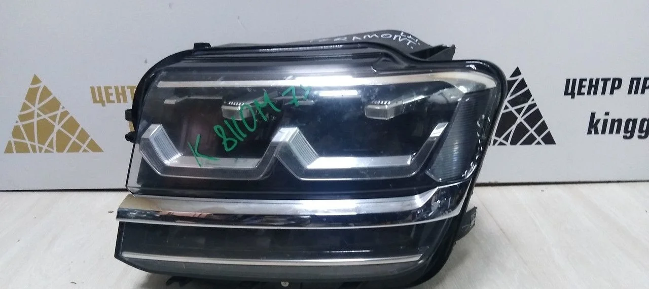 Фара левая Volkswagen Teramont LED 17-20 oem 3CN941035A