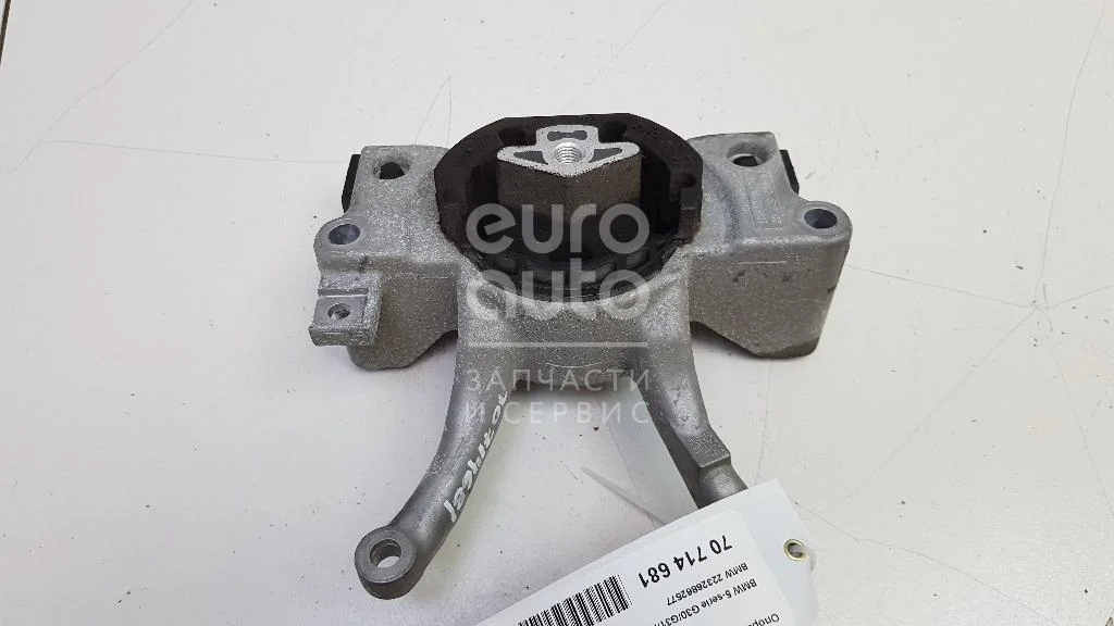 Опора КПП BMW 5 serie G30 G31 F90 22326862577