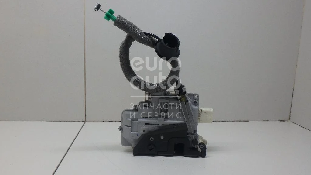 Замок двери задней левой Audi Q3 8U  8K0839015