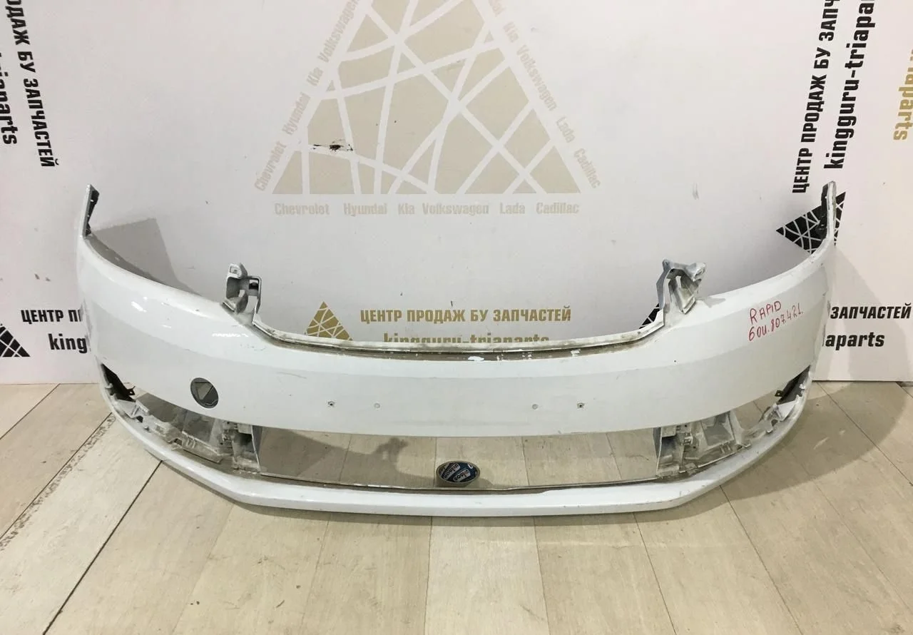 Бампер передний Skoda Rapid OEM 60U807221F