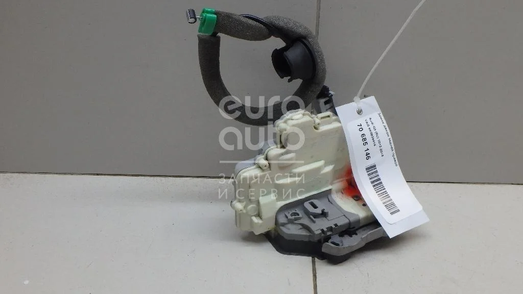 Замок двери задней правой Audi Q3 8U  8K0839016