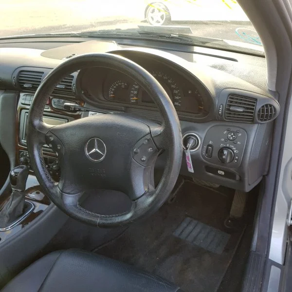 Продажа Mercedes-Benz C class 2.6 (170Hp) (112.912) RWD AT по запчастям