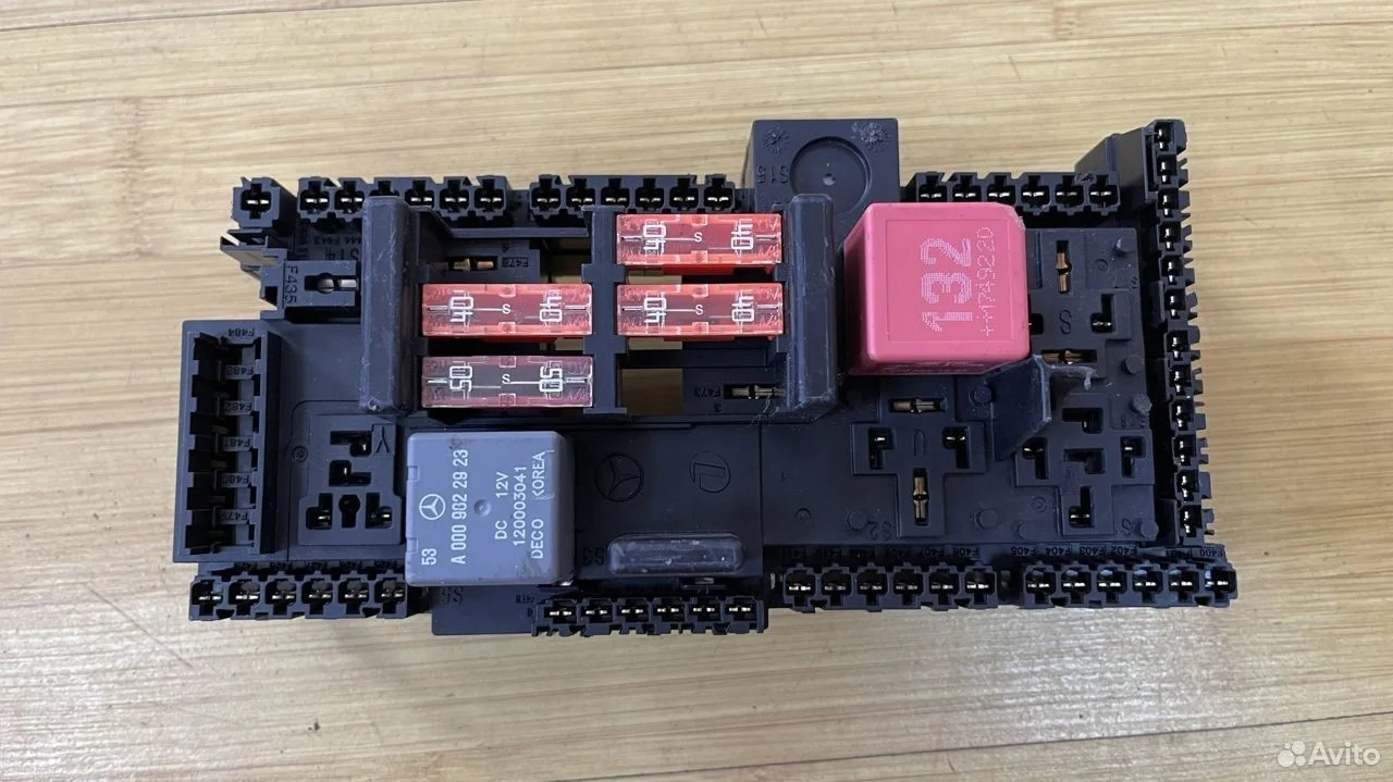 Блок реле srb на mercedes w213 w238 w257