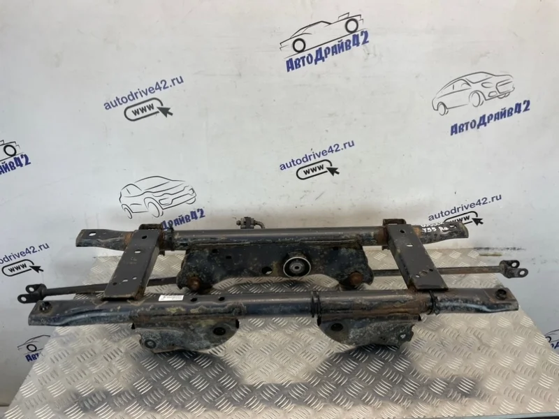 балка поперечная Renault Duster 2014 HSM F4RA400