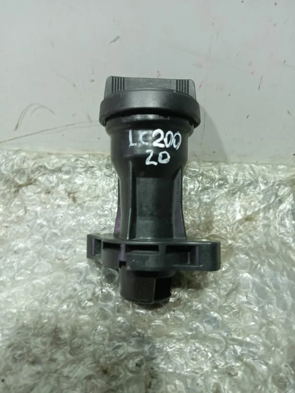 Маслозаливная горловина Toyota Land Cruiser 200 2020 1218538011 URJ202 4.6 1UR-FE