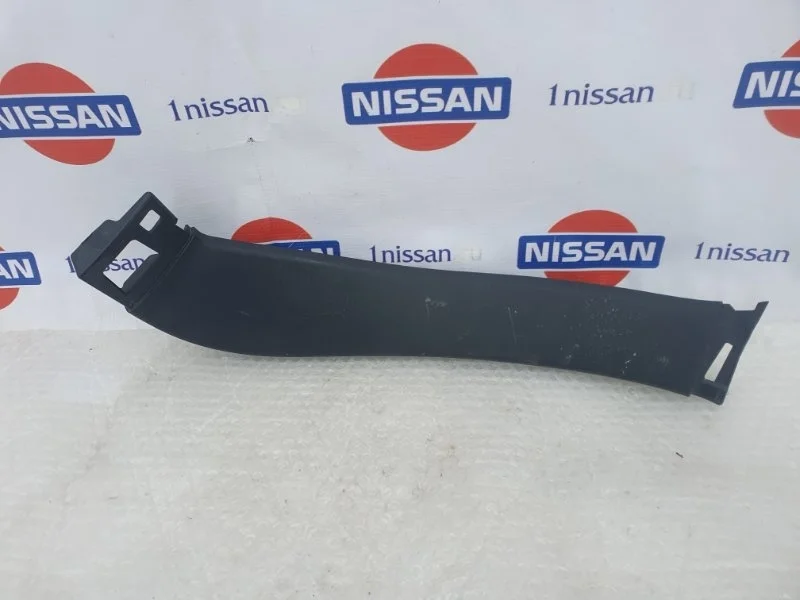 Накладка двери Nissan X Trail 2007-2014 90902JG00A T31 MR20, задняя правая