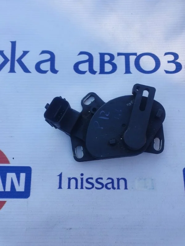 Датчик положения селектора АКПП Nissan Primera 2002-2007 319188E000 P12 QG16-QG18, передний