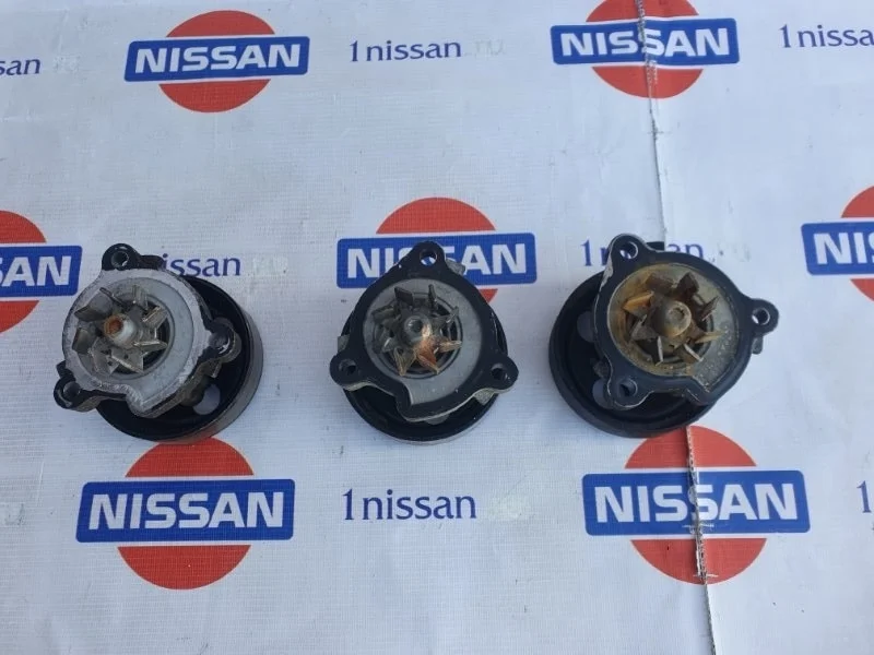 Помпа Nissan X Trail 2002-2007 210106N225 Т30 QR25, передняя