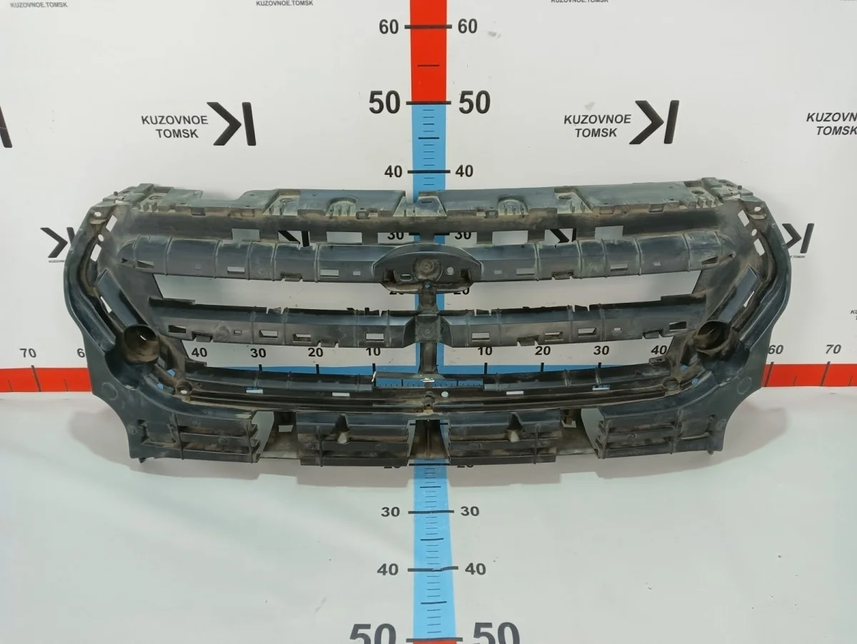 Решетка радиатора Ford Kuga 2013-2019 CBS