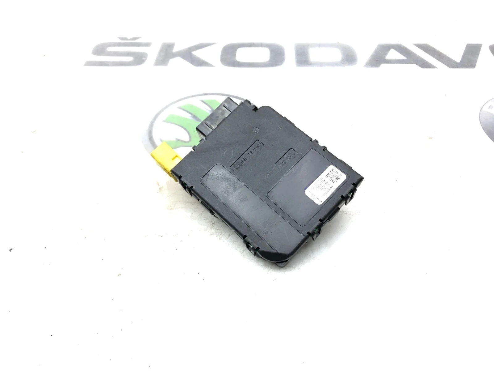 Блок подрулевых переключателей Skoda Octavia 2011 1K0953549BN A5 (1Z)