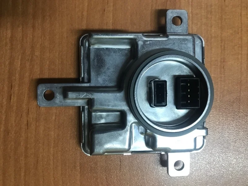 Блок розжига ксенона Audi A1.A3.A4.A5.A6.A7.A8 2009-2018 8K0941597E