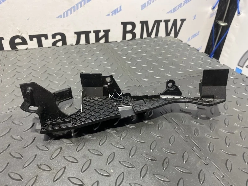 Кронштейн жгута проводки Bmw 12527640246 F30