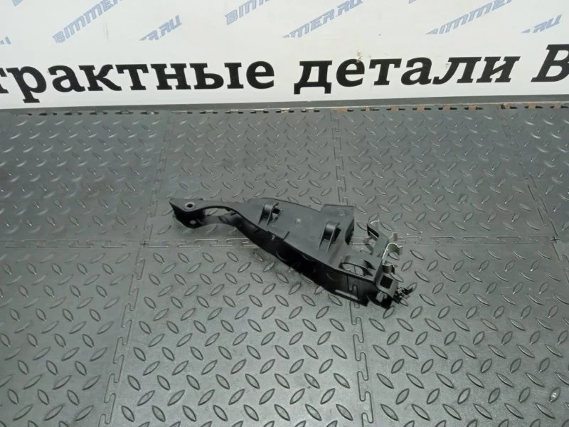 Кронштейн жгута проводки Bmw 12527640246 N20B20