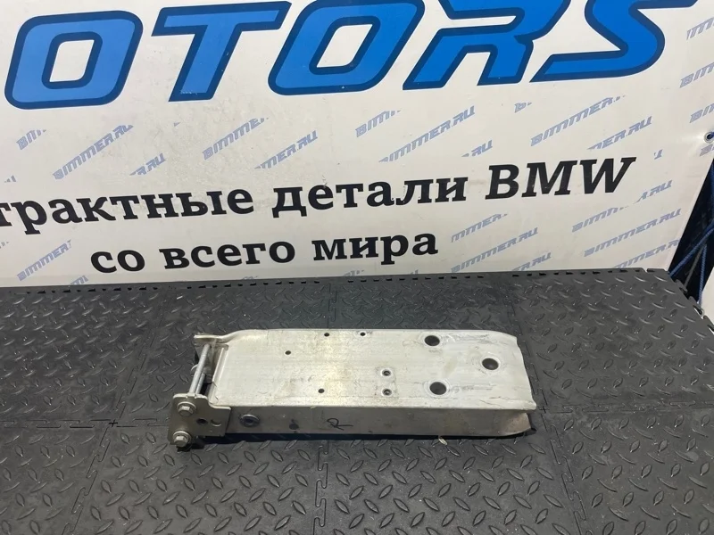 Кронштейн усилителя бампера Bmw 320Ix 51117266196 F30 N20B20B, передний правый