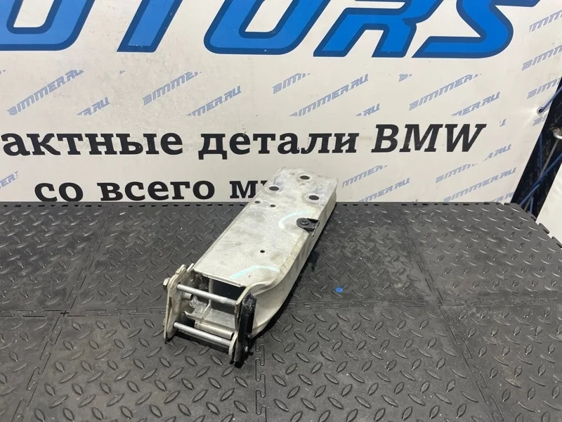 Кронштейн усилителя бампера Bmw 320Ix 51117266195 F30 N20B20B, передний левый