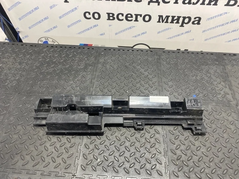 Кронштейн порога Bmw 320Ix 51777256918 F30 N20B20B, правый