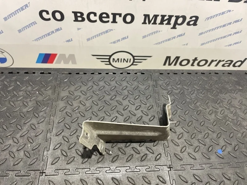 Кронштейн защиты двигателя Bmw 51757213678 F25 N55B30A, правый