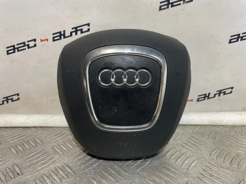 Подушка безопасности в руль airbag Audi A4 2010 8K0880201 B8 2.0