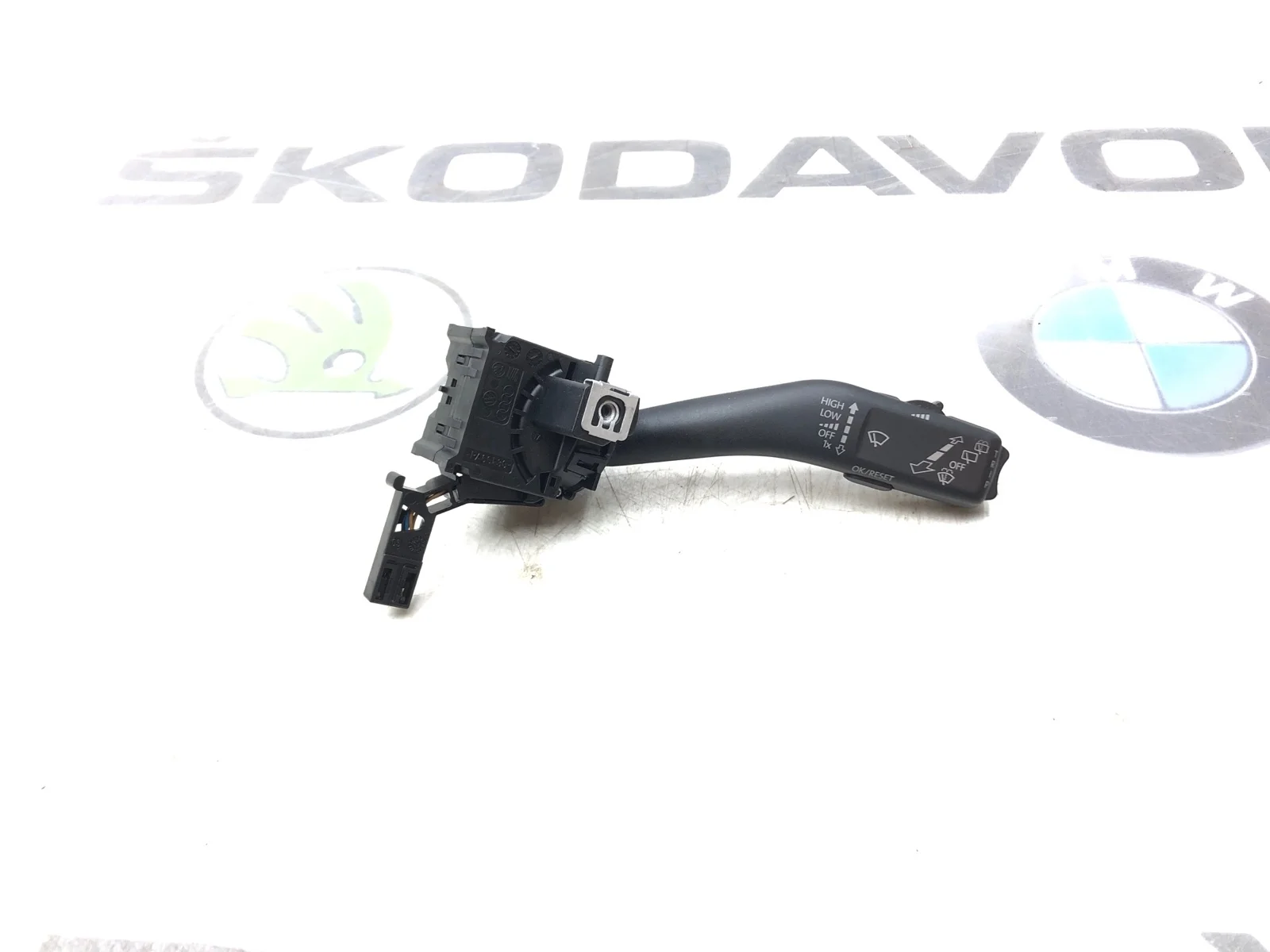 Подрулевой переключатель дворников Skoda Octavia 2011 1K0953519J9B9 A5 (1Z) 1.8 CDAB