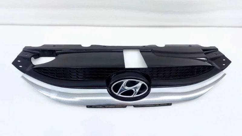 Решетка радиатора Hyundai IX35 2014 LM