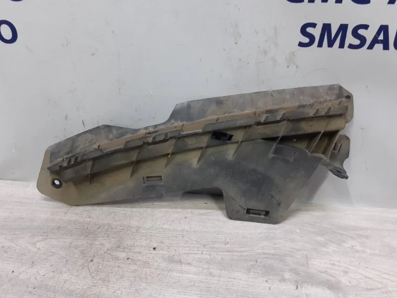 Кронштейн бампера под фару Volvo S80 30796387 С80 4.4, передний левый