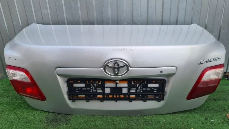 Крышка багажника Toyota Camry V40 2008