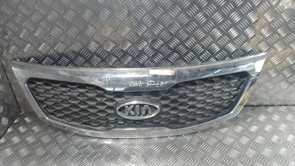 Решетка радиатора Kia Sorento 2 (09-12) 2012