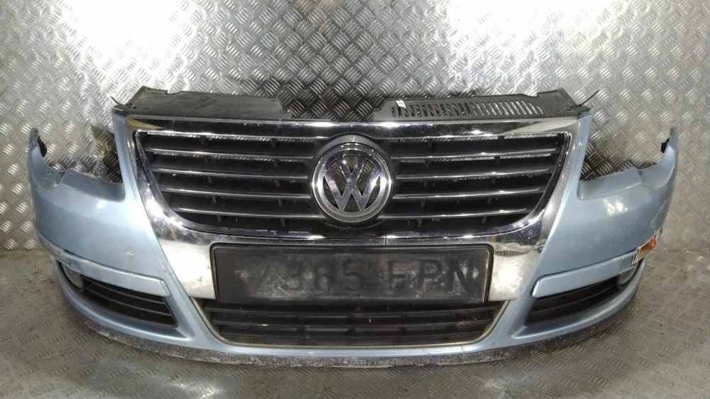 Бампер передний Volkswagen Passat B6 (05-10) 2007