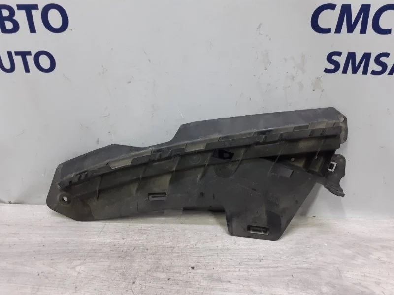 Кронштейн бампера под фару Volvo S80 30796387 С80 2.5, передний левый