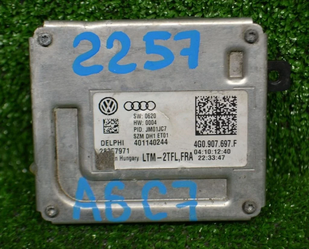 Блок управления фарой Audi / VW A6 IV, LED 4G0907697F