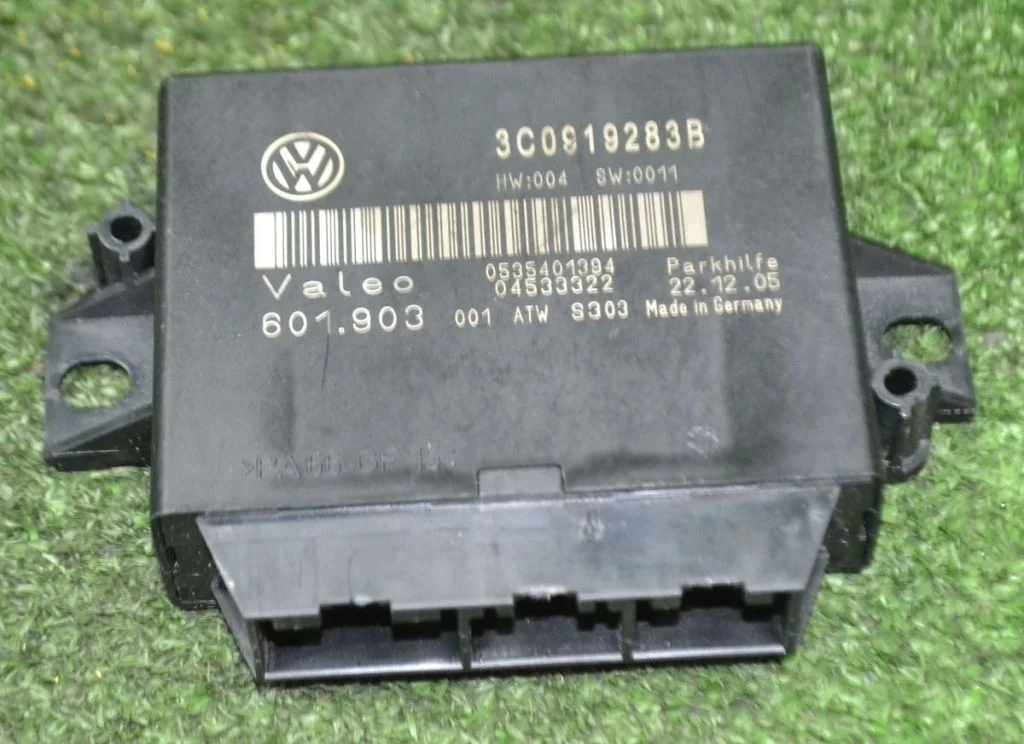 Блок управления парктроником Audi / VW Пассат VI 3C0919283B