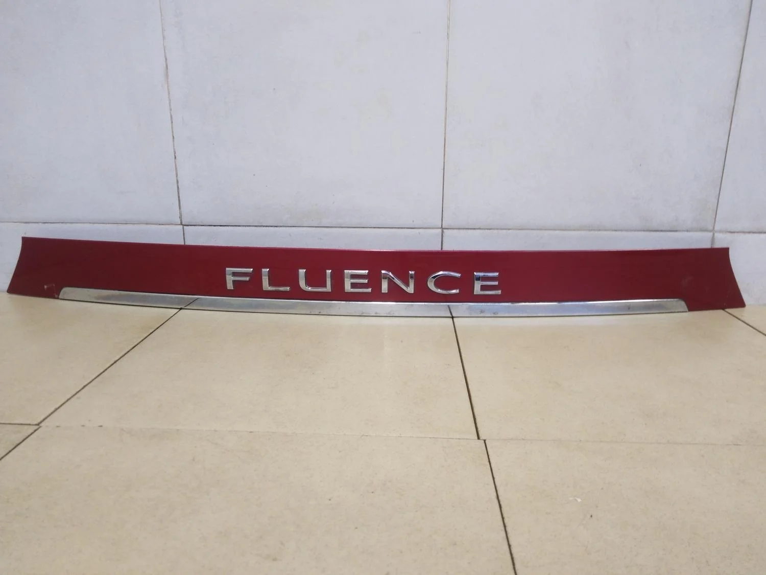 Накладка крышки багажника Fluence 2010>