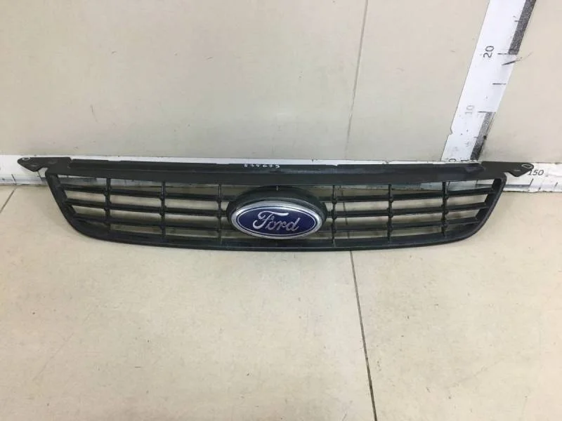 Решетка радиатора Ford Focus 2 DB 2008-2011