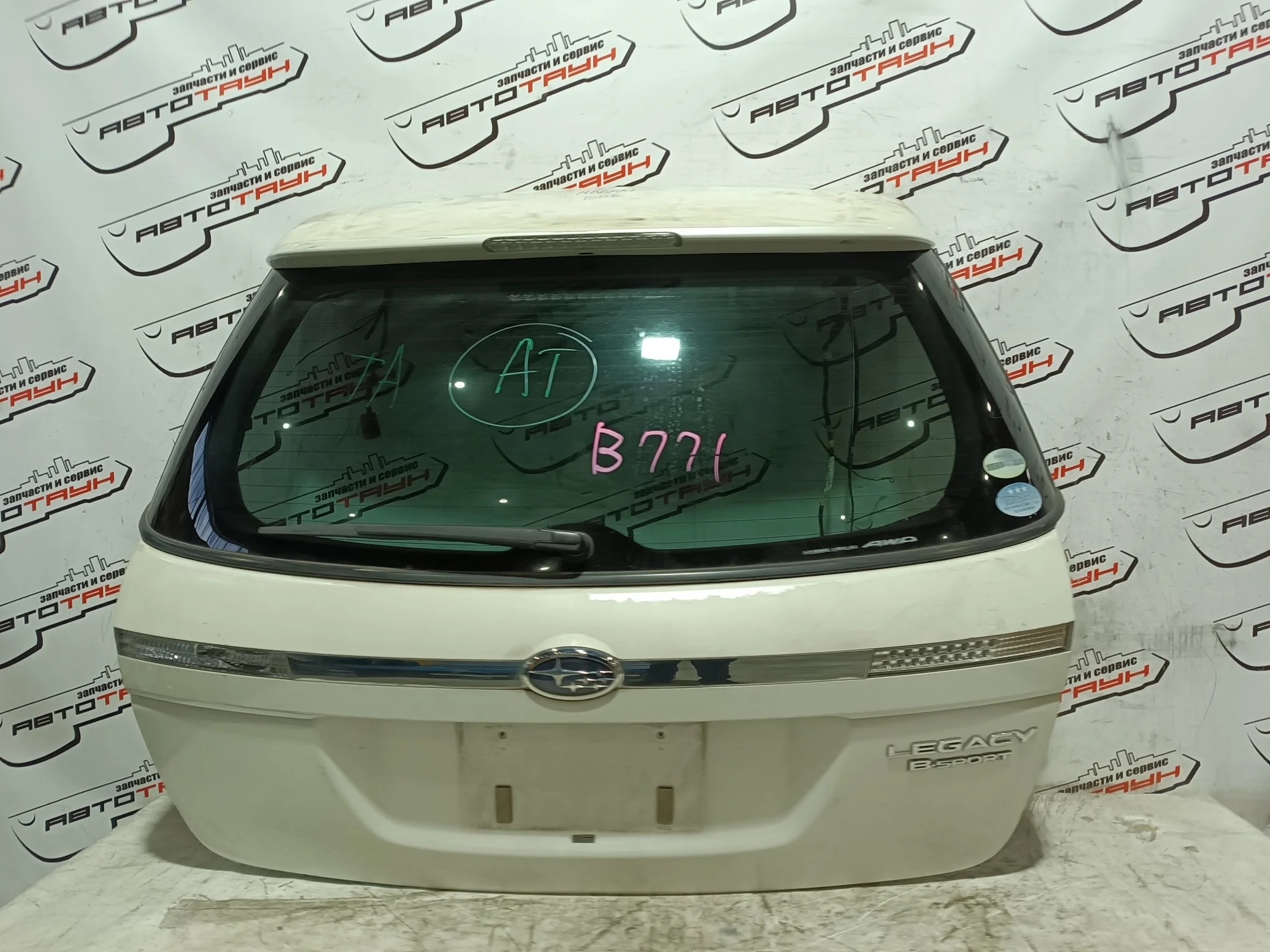 ДВЕРЬ ЗАДНЯЯ SUBARU LEGACY OUTBACK BP5 BP9 BPE BPH 60809AG0039P 2 МОДЕЛЬ белый, 37J NA6487