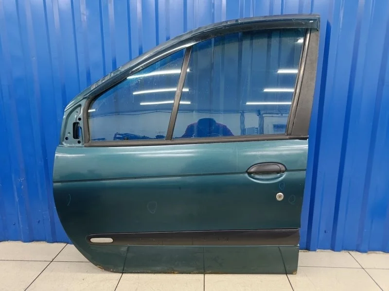 Дверь Renault Scenic 1998 7751474575 1 1.6 K7M703, передняя левая