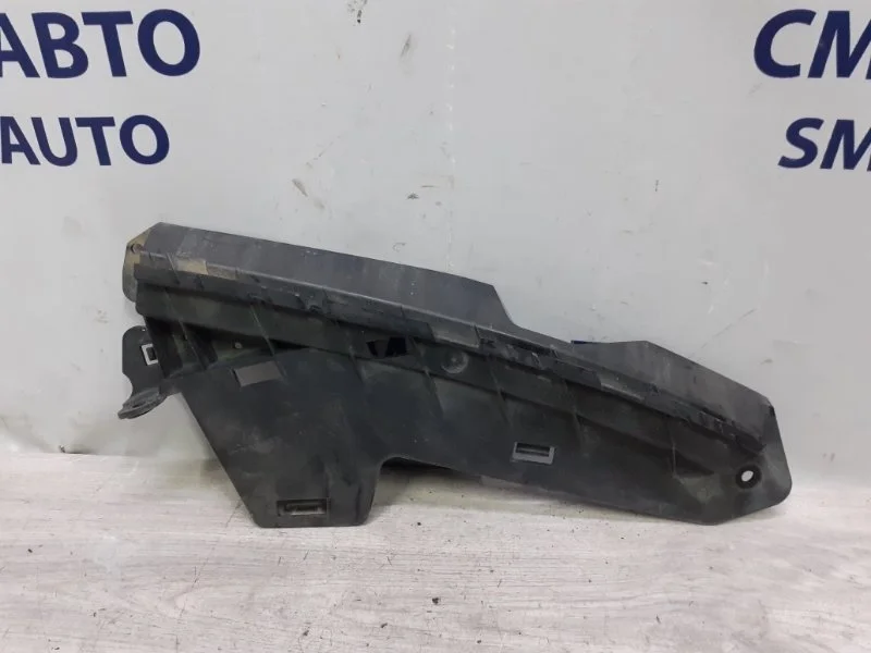 Кронштейн бампера под фару Volvo S80 30796388 С80 2.5, передний правый