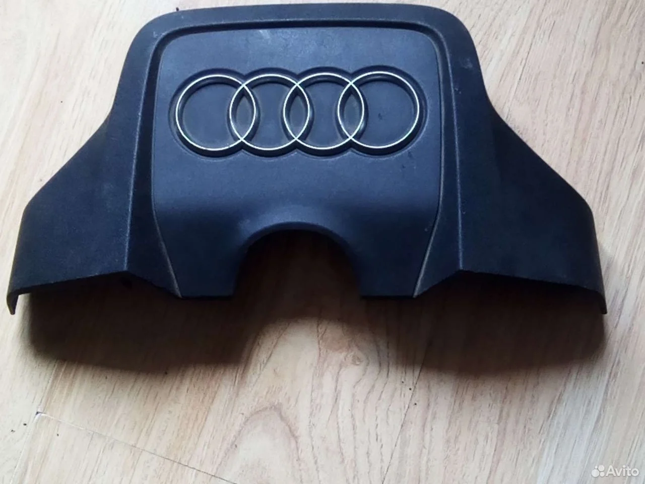 Крышка двигателя audi q7 декоративная 06e103926n