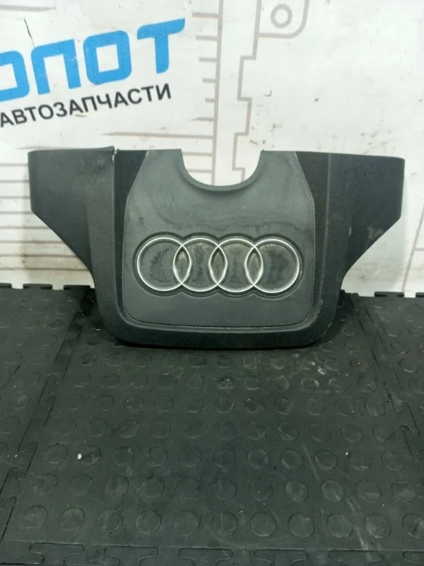 Крышка двигателя декоративная Audi A7 4G CGW