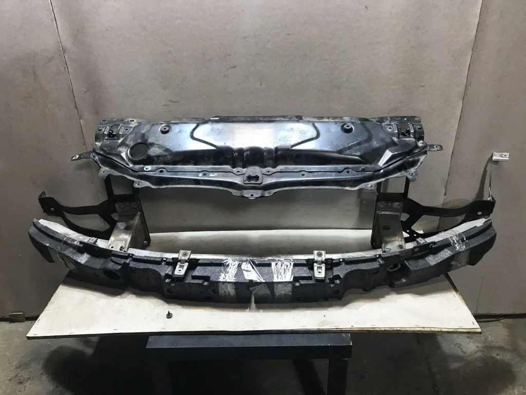 51647033741 Панель передняя в сборе BMW E60