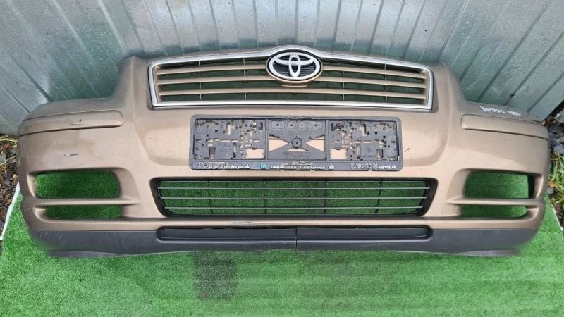 Бампер Toyota Avensis 2003 T250