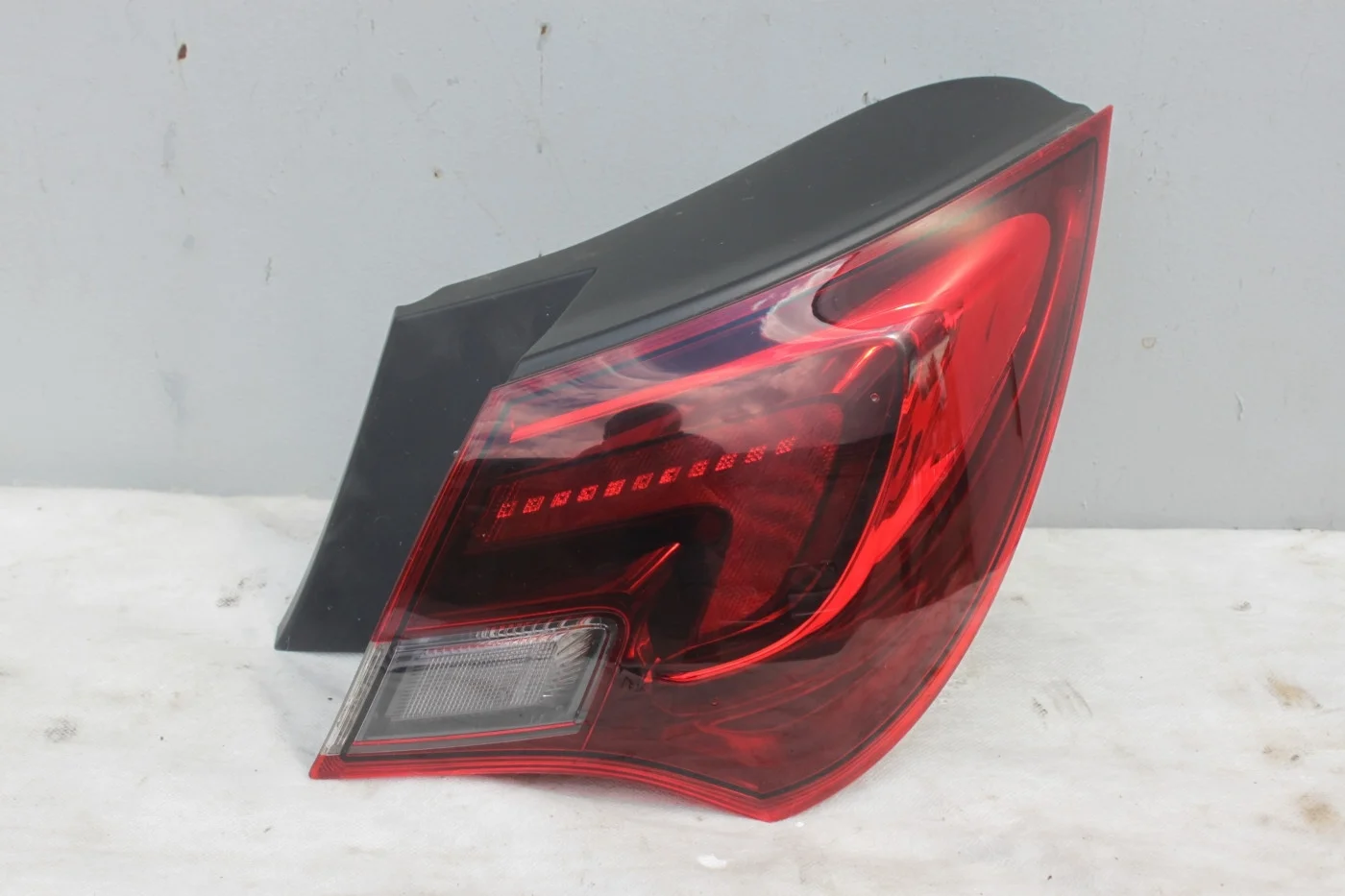 Фонарь LED задний 3 дв RH Opel Astra J GTC